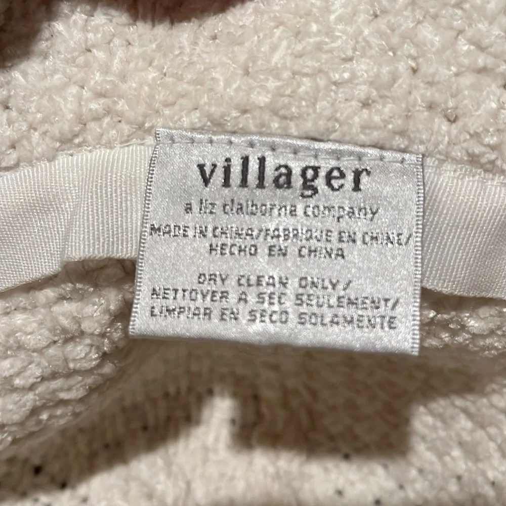 Vintage Villager (a Liz Claiborne company)‎ Ivory Knit Bucket Hat - Picture 4 of 6
